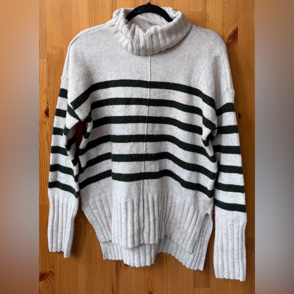 Sonoma Women's Beige Green Stripes Turtleneck Long Sleeve Sweater - Size S